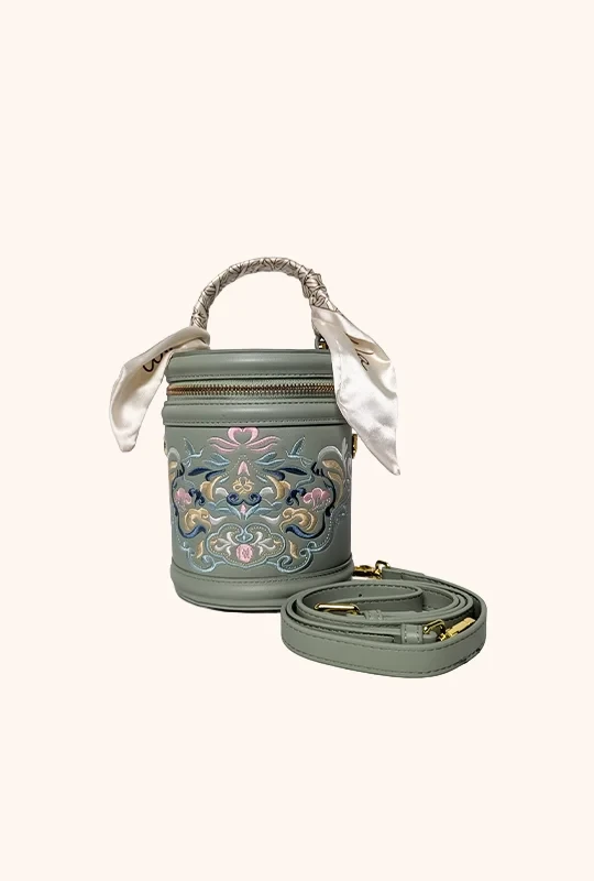 Heritage Barrel Top Handle Bag
